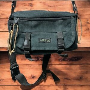 Arctix Black Messenger Bag with Adjustable Strap